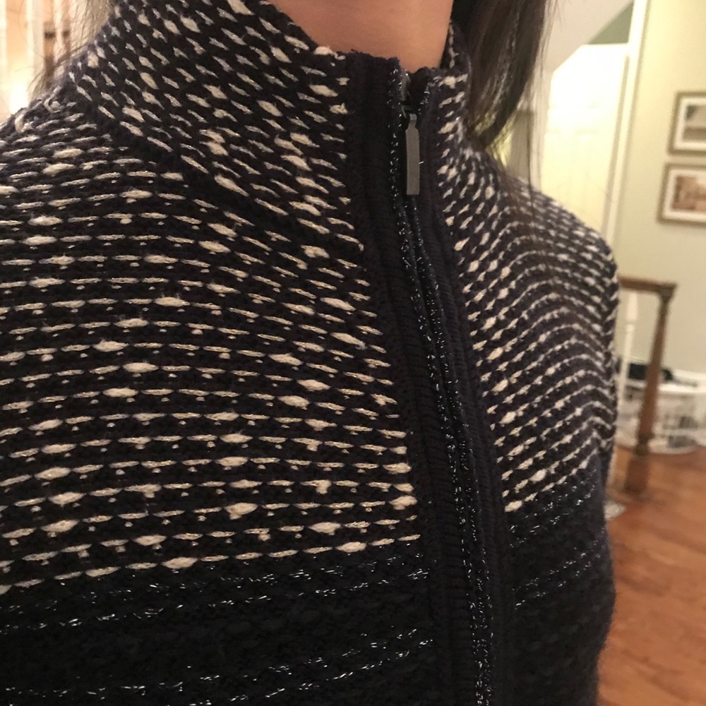 Sweater - Picture 8 of 11
